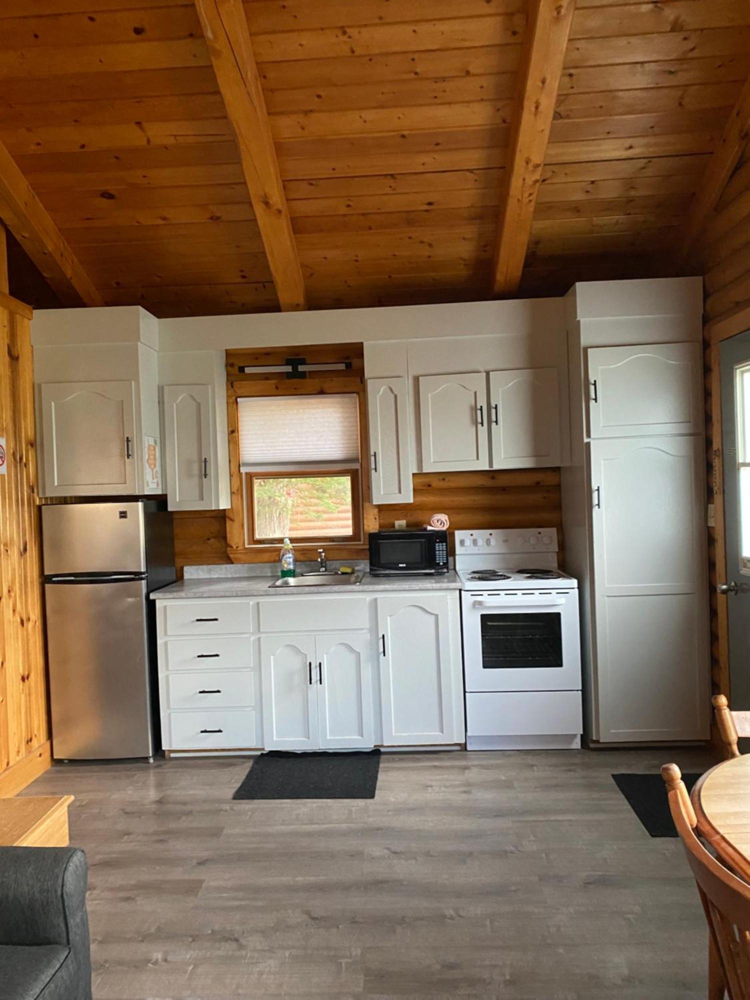 Adventures East Cottages And Campground Baddeck Exterior photo